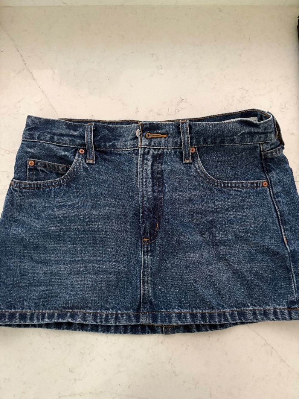 Aritzia denim skirt
